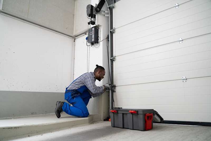 manual garage door repair