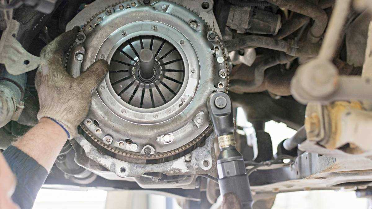 manual clutch repair cost